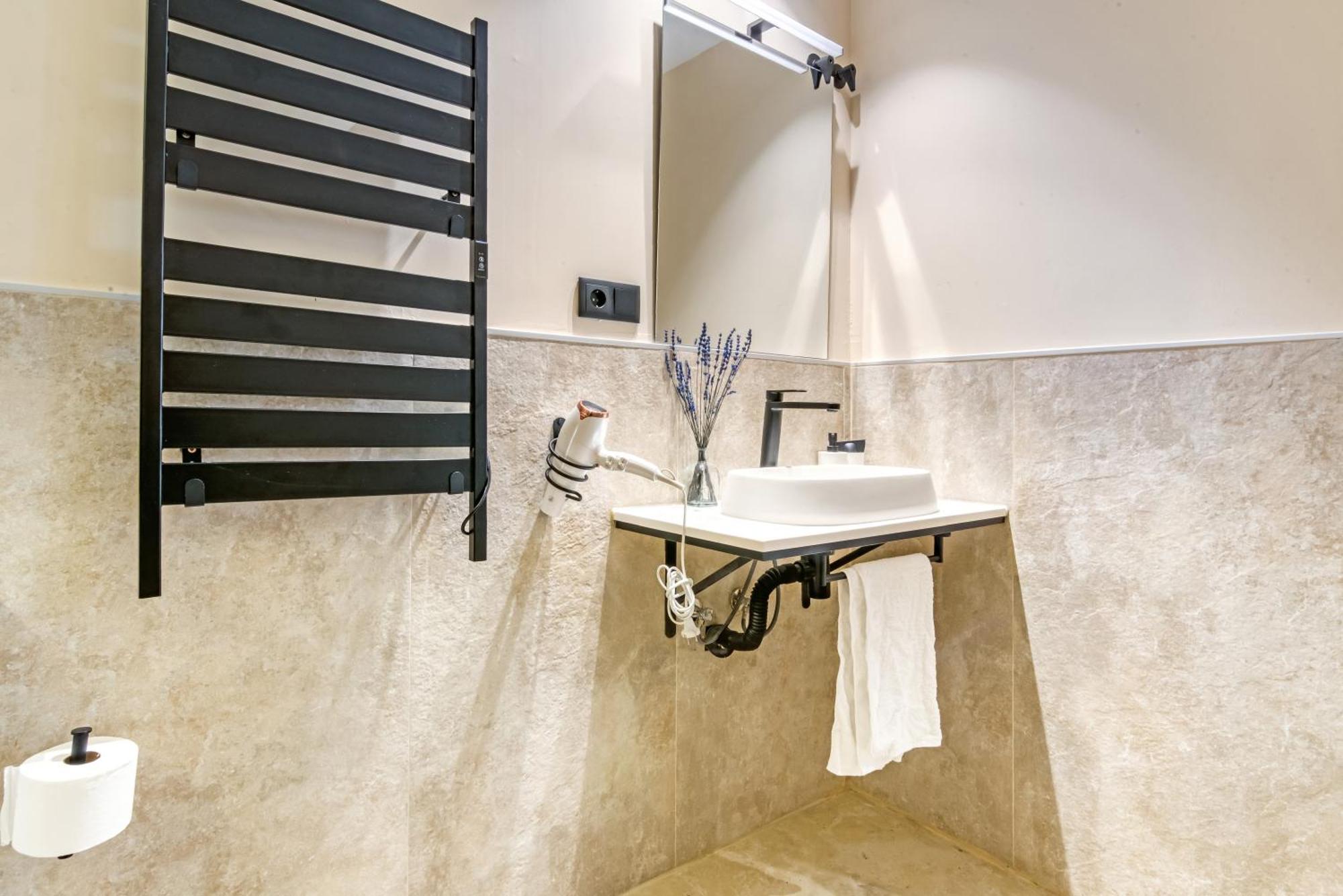 City Scape Suites Валенсія Екстер'єр фото