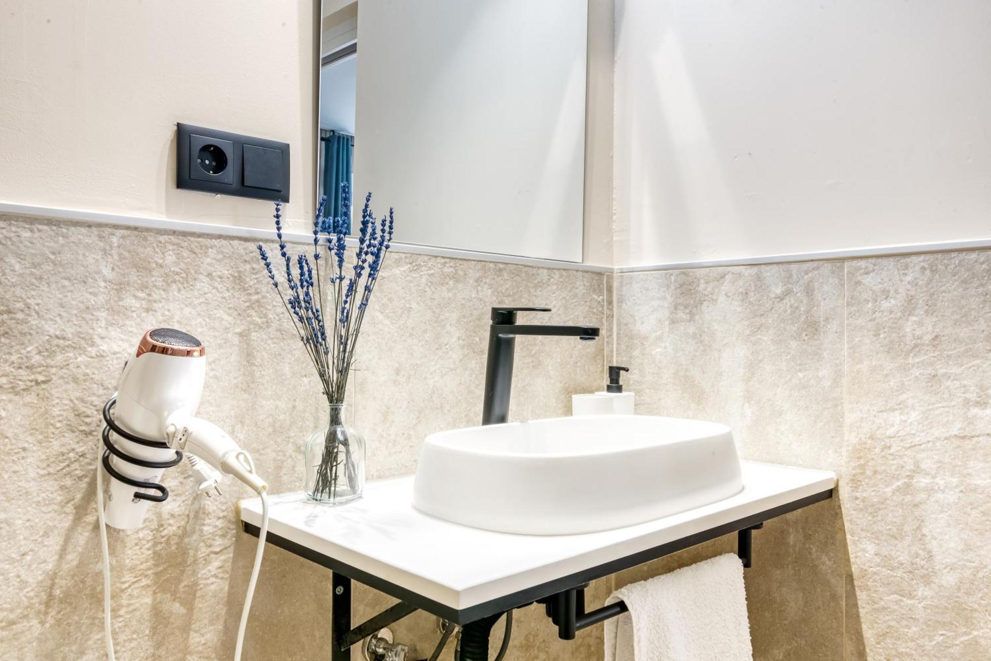 City Scape Suites Валенсія Екстер'єр фото